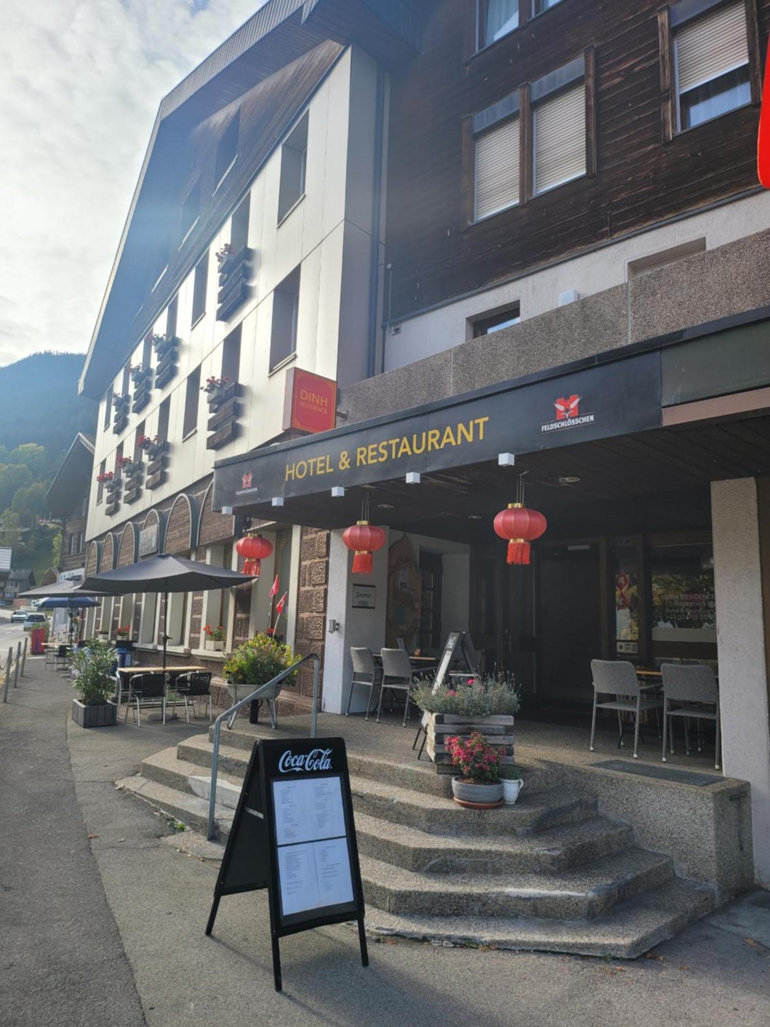 Dinh Residence Zweisimmen Kültér fotó